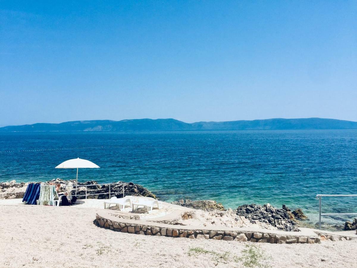 Charming Apartments Vesna Ravni Labin  Bagian luar foto