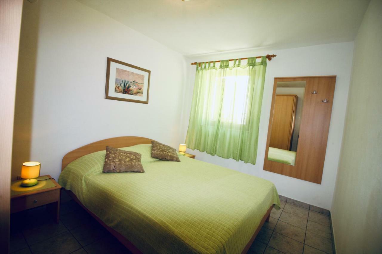 Charming Apartments Vesna Ravni Labin  Bagian luar foto