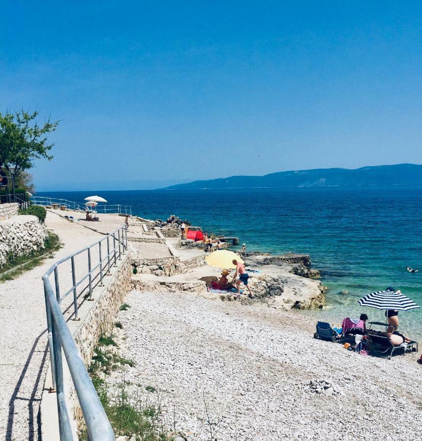 Charming Apartments Vesna Ravni Labin  Bagian luar foto